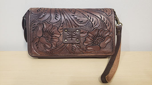 Item #21 STS Ranchwear Organizer